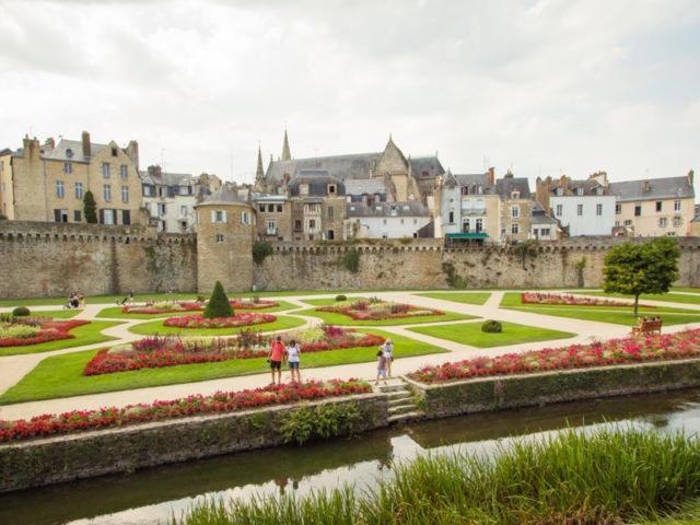 Gite Loufiosa Vannes Buitenkant foto